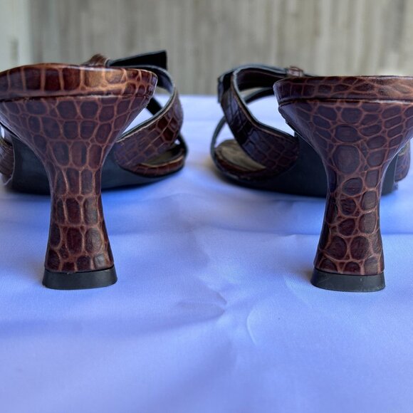 Michelle D Brown Kitten Heels - Picture 5 of 6